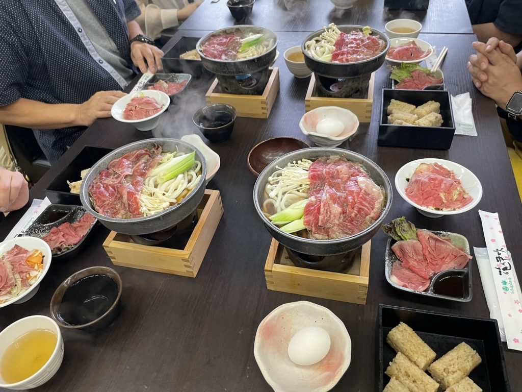 【大阪発】６月30日(日)  三大和牛食べ比べとアジサイが咲く♪全長寺でお寺カフェ＆人気のスイーツ店♪ラコリーナ近江八幡
