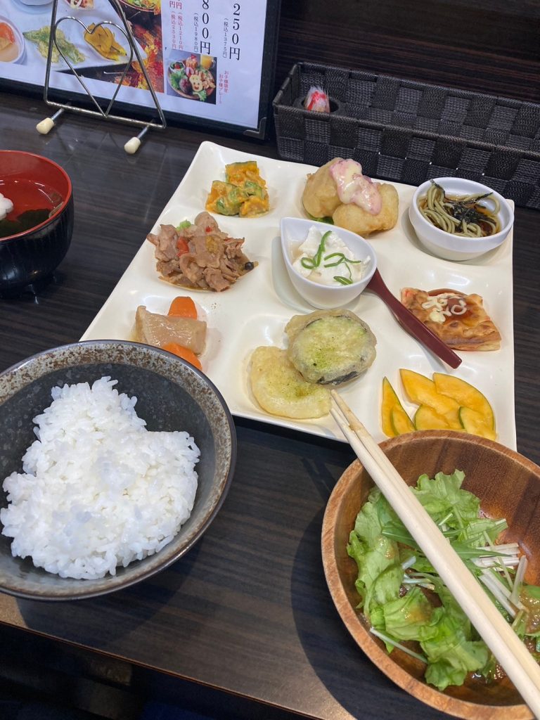 【名古屋発】11月25日（日）世界遺産宇治紅葉めぐり＆抹茶作り体験