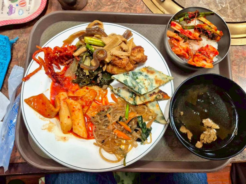 【 名古屋発 】　 4月　26日　大阪コリアタウンで食べ歩き＆舞洲100万株のネモフィラ祭り　結果報告