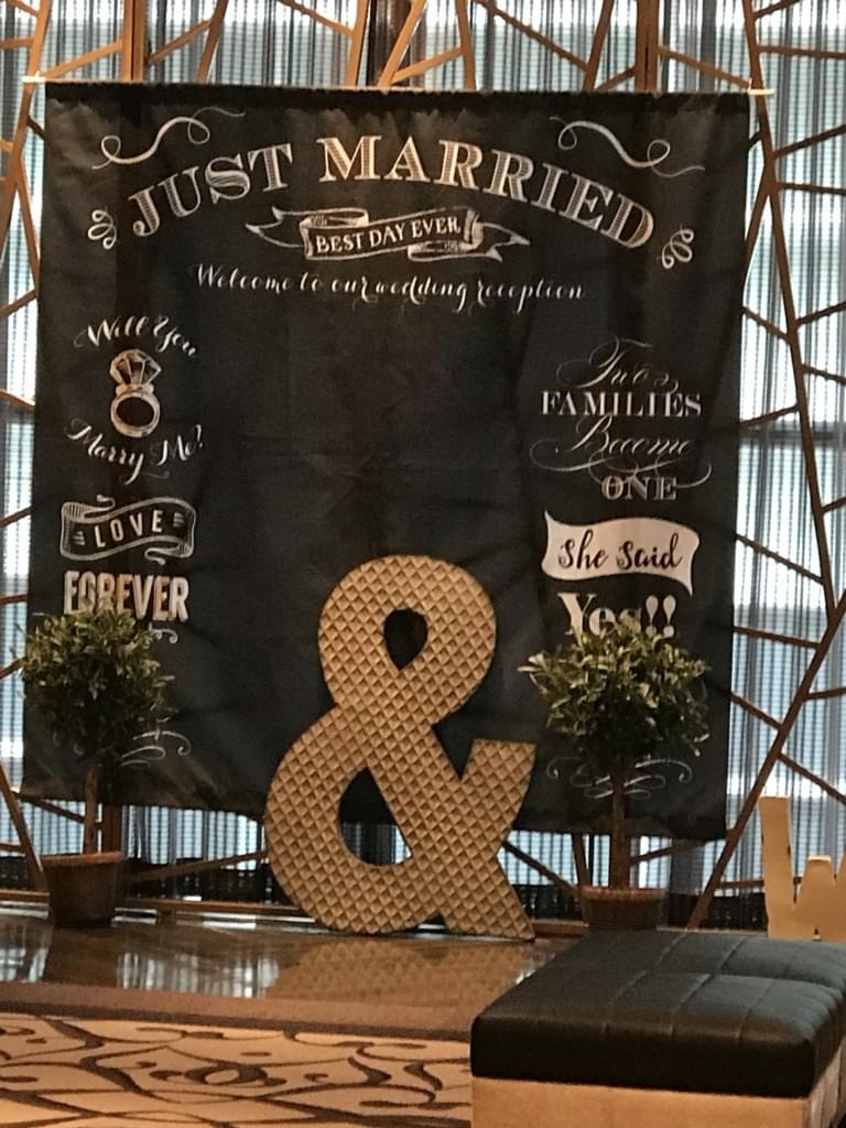 ナシ婚とかジミ婚とか流行っていますが・・・。ほんとに結婚式したくないですか？