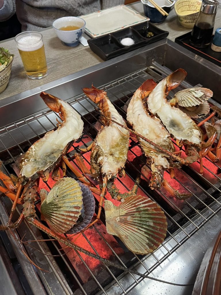 【大阪発】12月29日(金) “豪華伊勢エビ海鮮網焼きランチ& 伊勢神宮参拝とおかげ横丁たっぷりフリータイム”